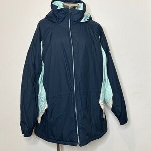 Columbia size 3X Women's Dark Blue and Light Blue Coat